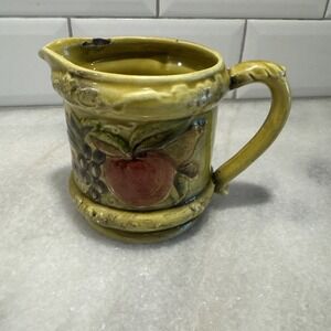 Vintage Geo Z. Lefton Creamer, Made in Japan, #3743 Fruit Design, Great Cond.